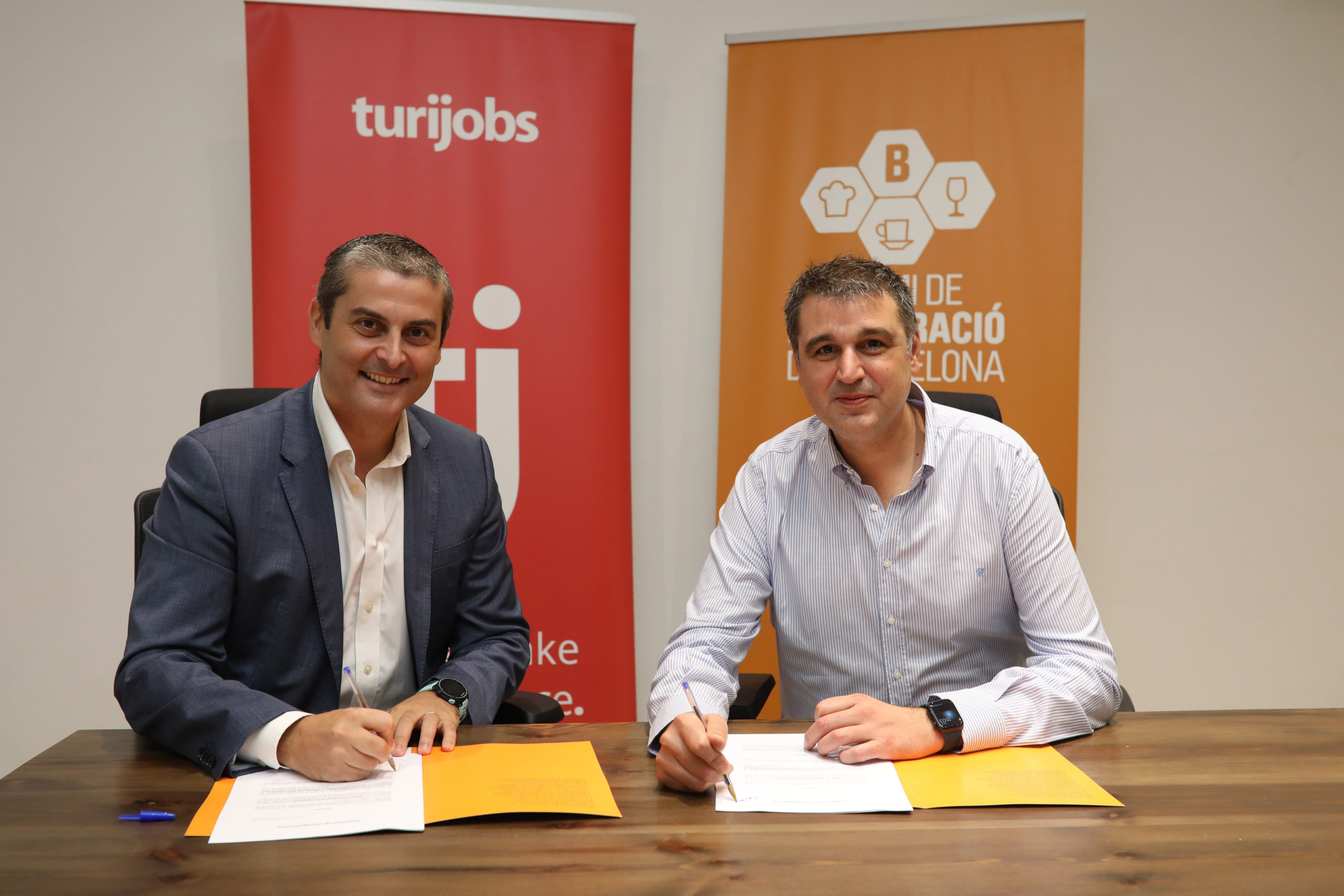 ​Turijobs firma convenio con el Gremi de Restauració de Barcelona