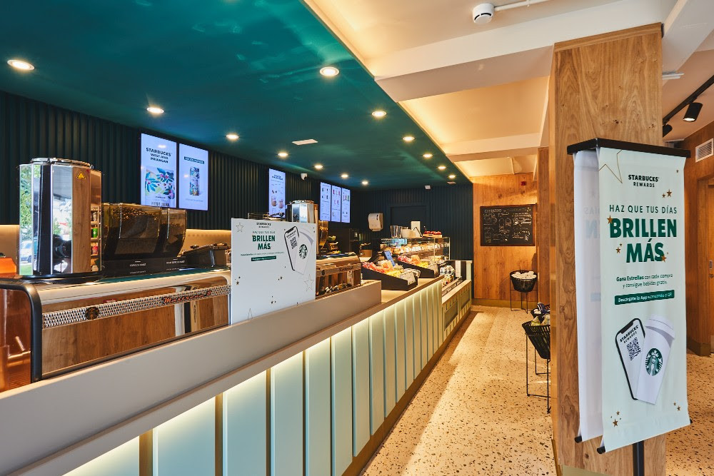 Starbucks inaugura su primera tienda en Benidorm