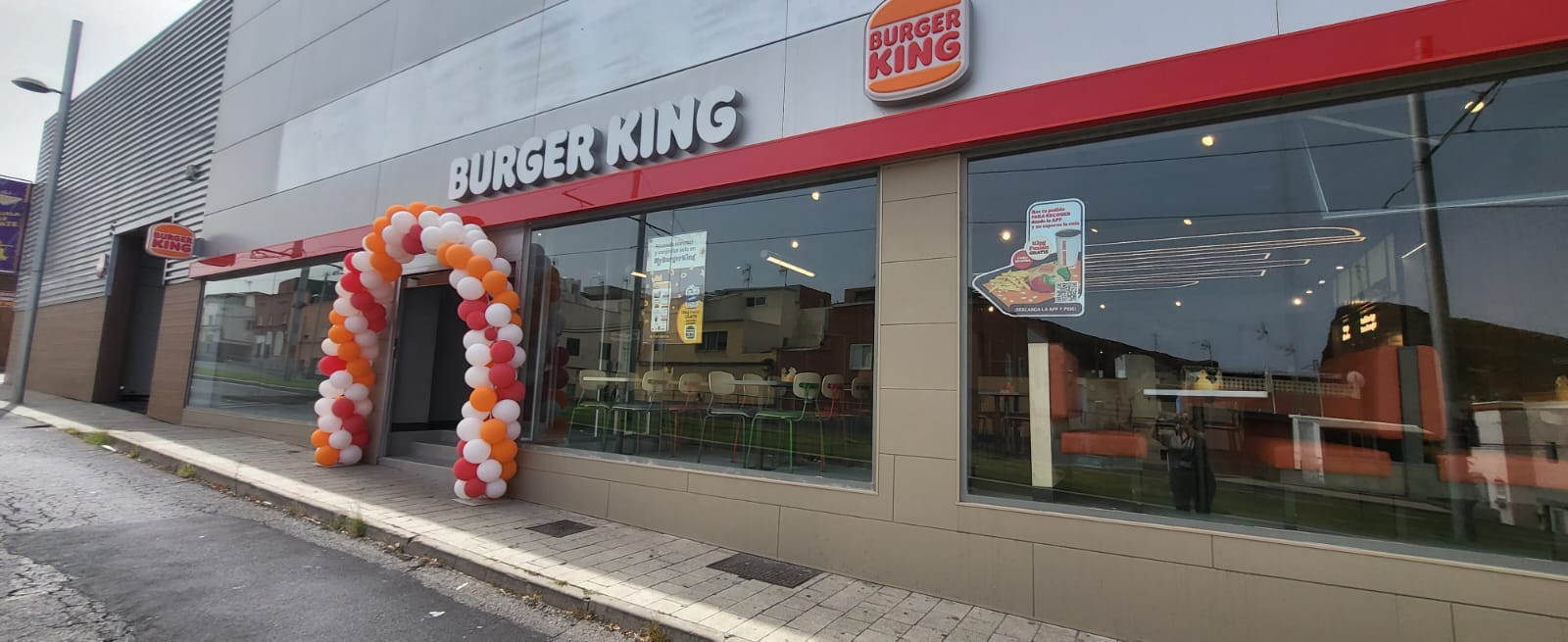 Burger King inaugura un nuevo establecimiento en Taco (Tenerife)