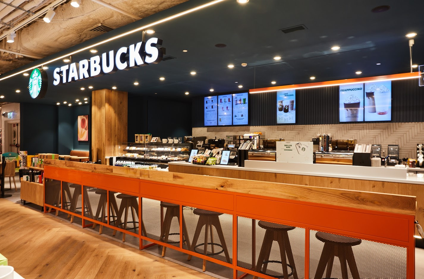 Starbucks inaugura un nuevo establecimiento en Bilbao