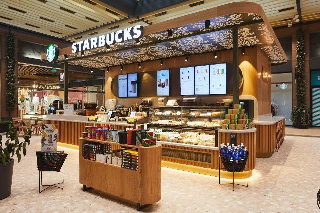 Starbucks abre su sexta tienda en Sevilla
