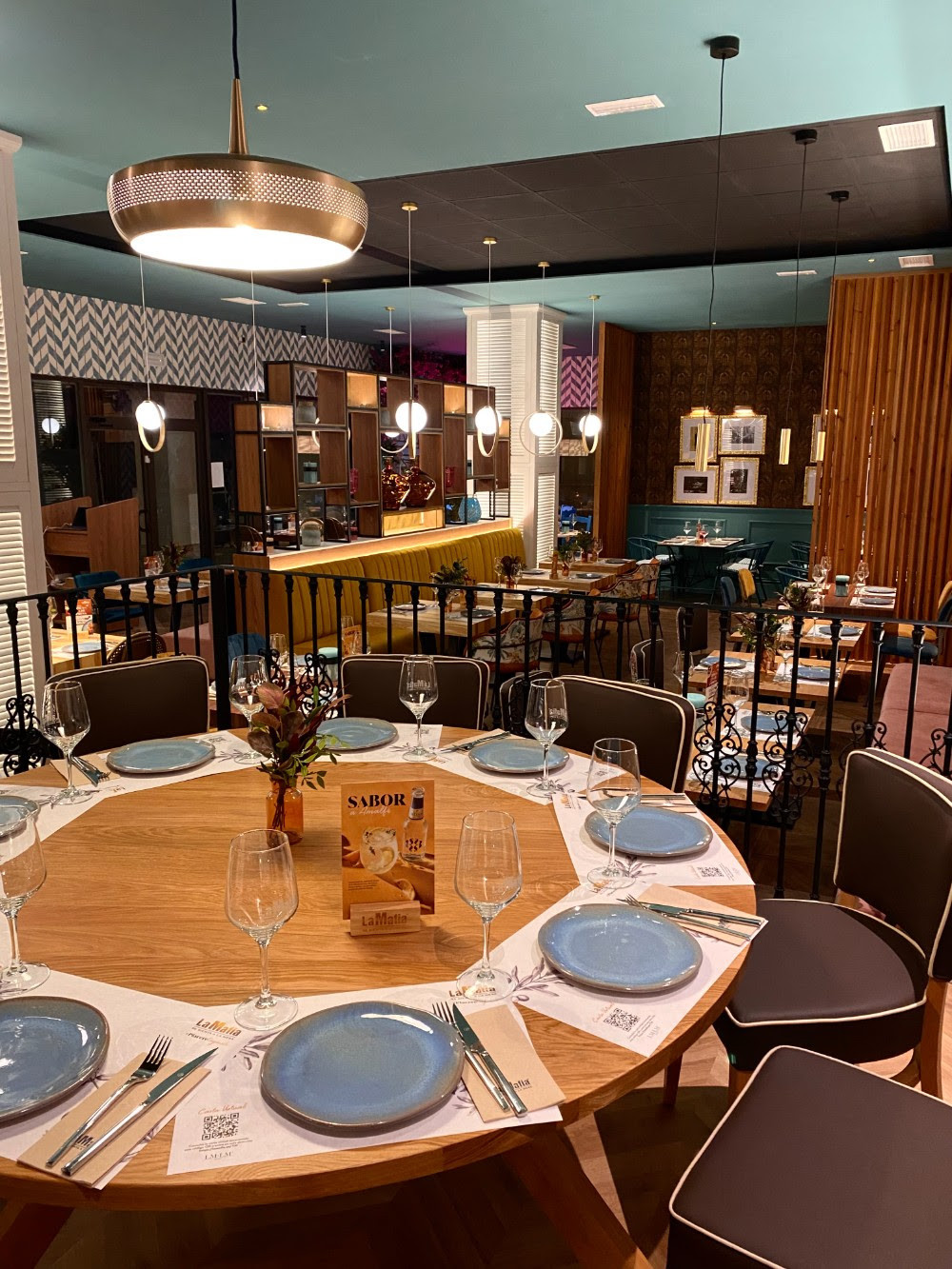 La Mafia se sienta a la mesa inaugura un nuevo restaurante en Antequera