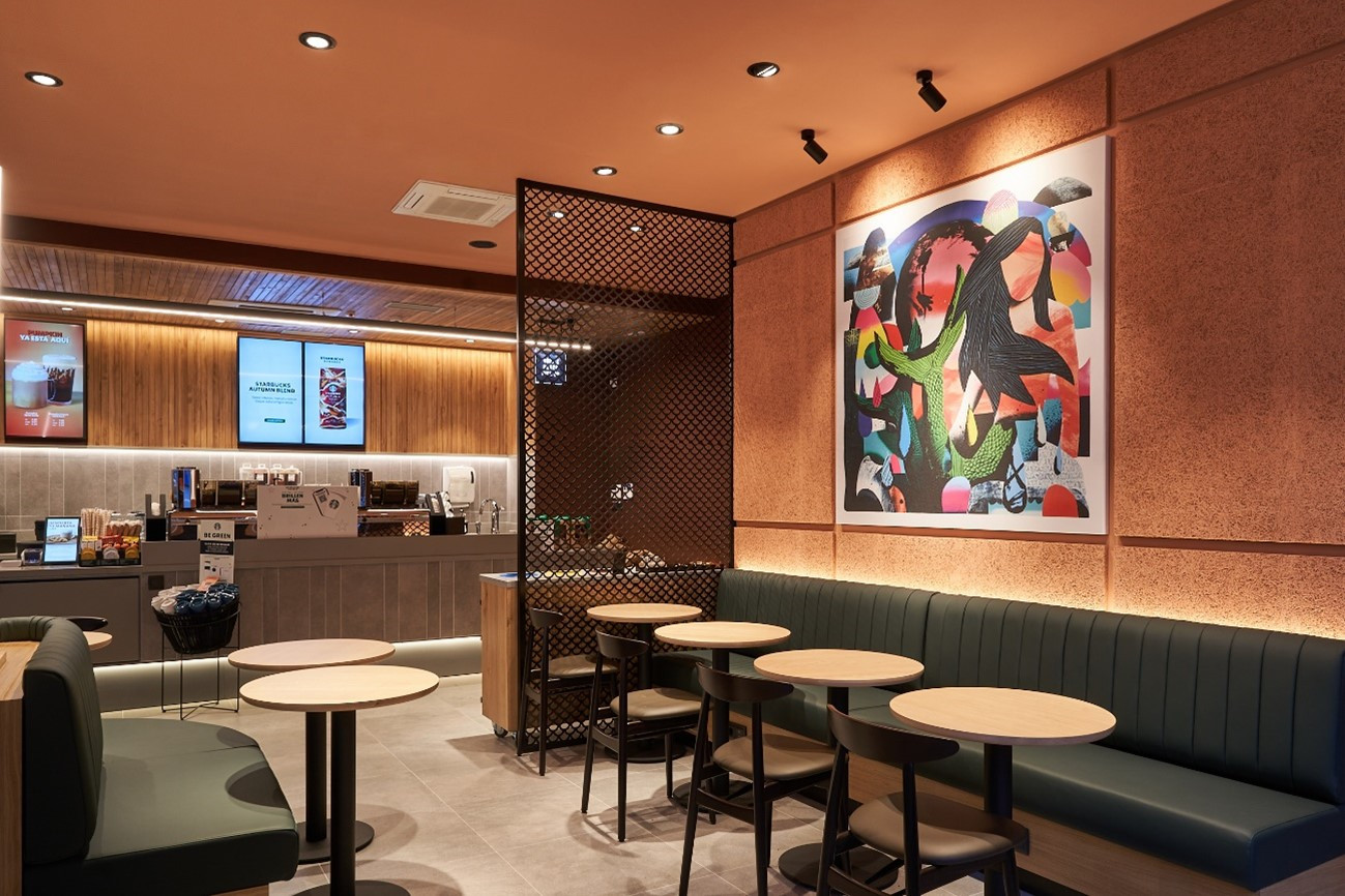 Starbucks inaugura su segundo establecimiento en Valladolid