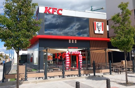 KFC impulsa su crecimiento en Madrid con un nuevo restaurante en Leganés