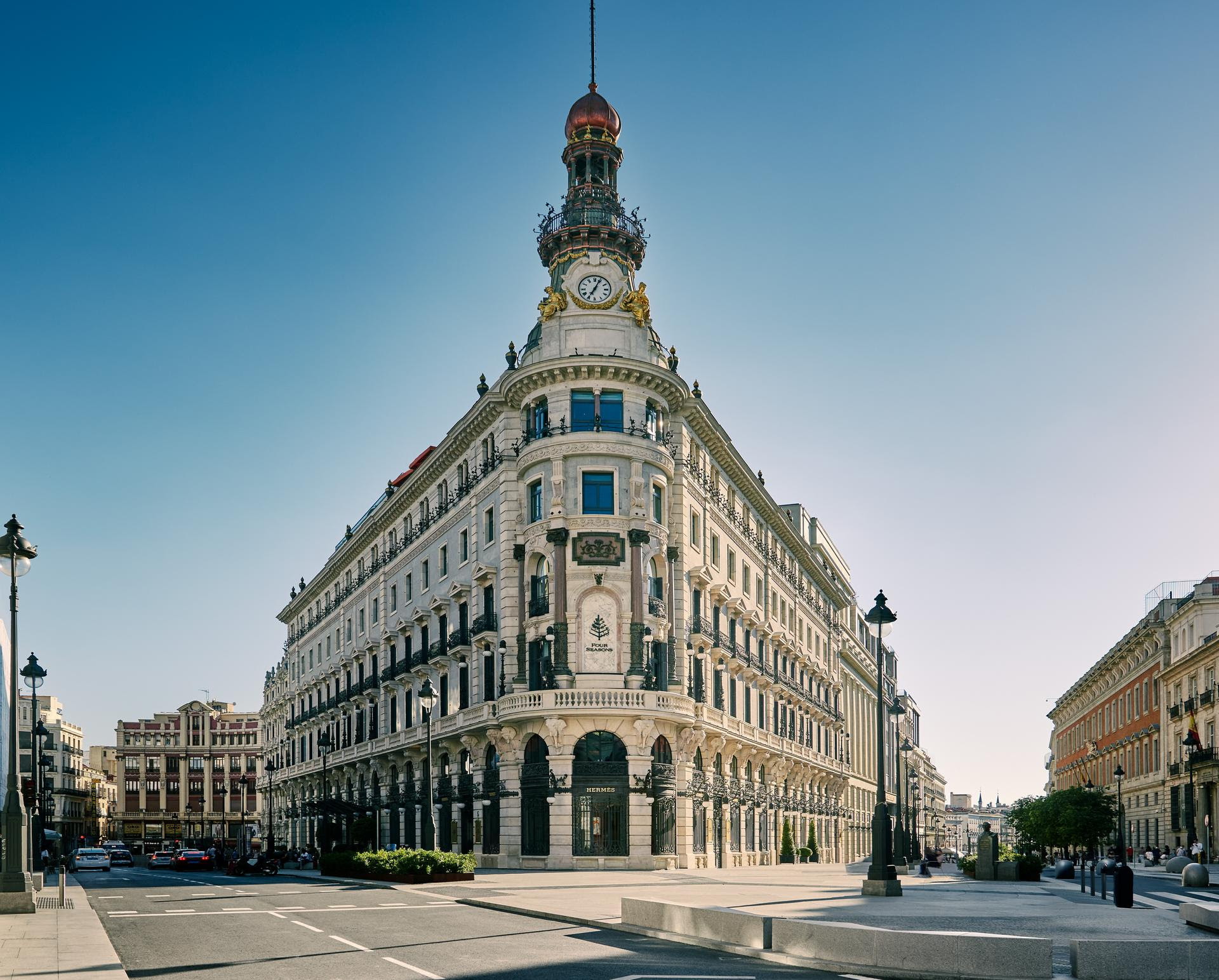 Four Seasons Hotel Madrid, galardonado con dos Llaves Michelin